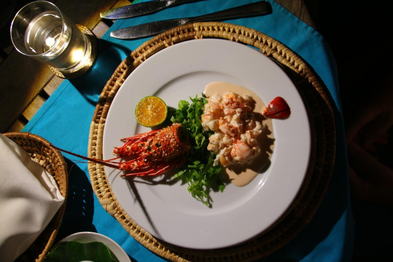 Reef Resort Vava'U Utungake エクステリア 写真